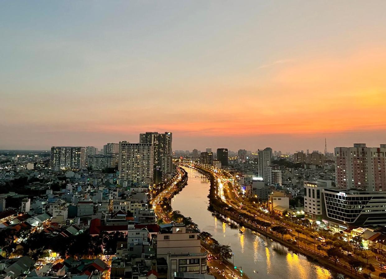 Spacious Saigon - Infinity Pool In Rivergate Хошимин Екстериор снимка