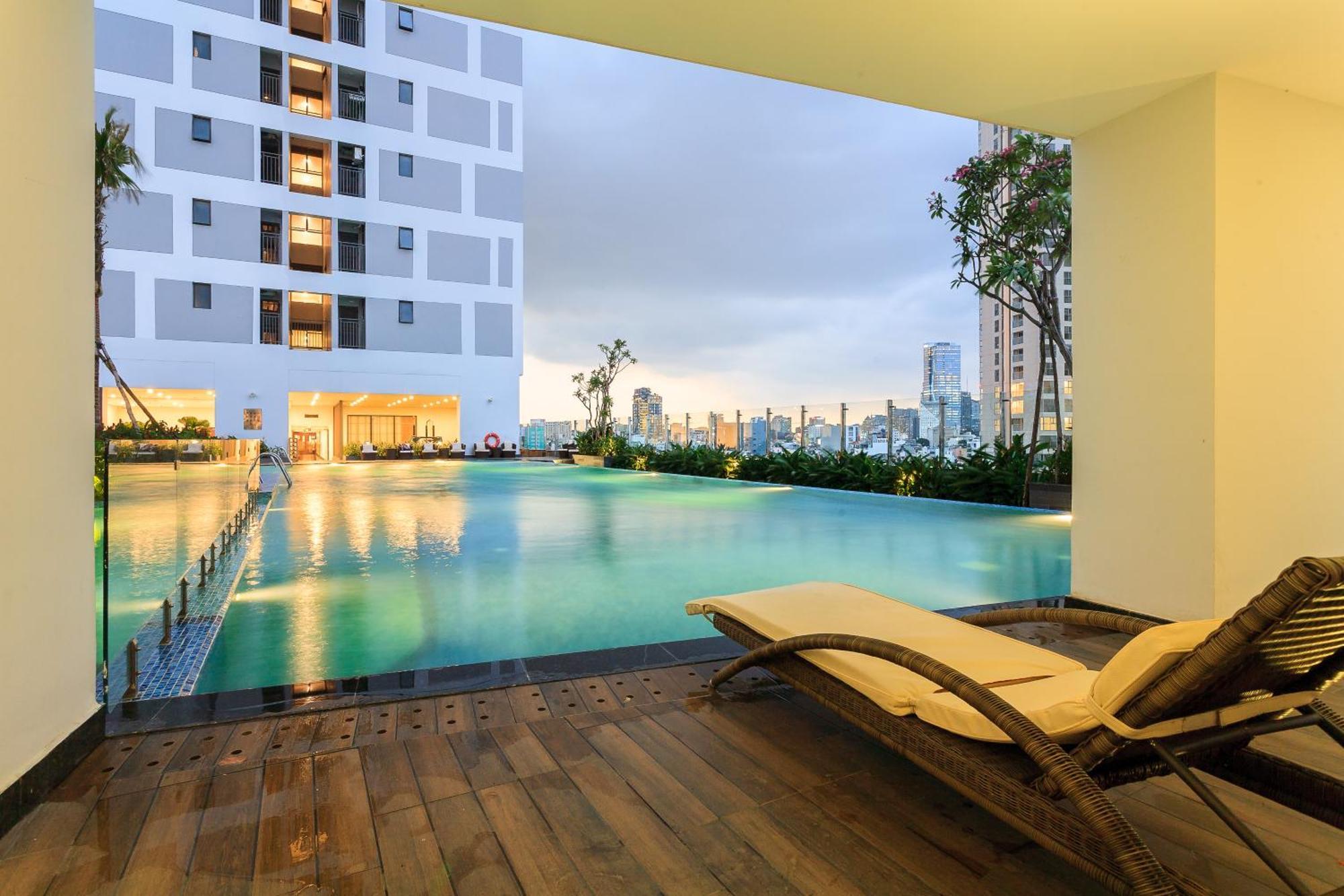 Spacious Saigon - Infinity Pool In Rivergate Хошимин Екстериор снимка